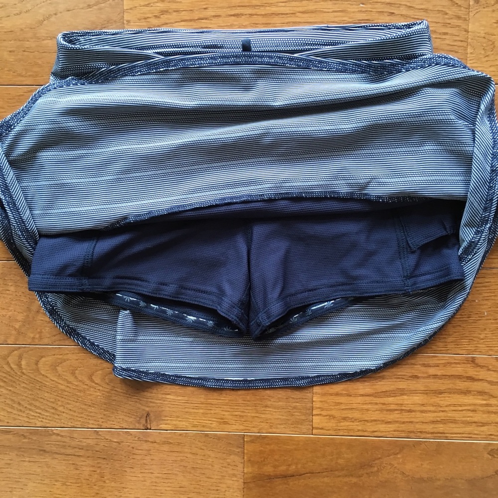 💙Athleta Swagger Skirt/Skort💙 - Picture 4 of 8